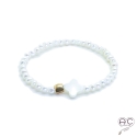 Bracelet perles d\'eau douce, trèfle en nacre et pastille en plaqué or, femme, création by Alicia