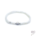 Bracelet perles d\'eau douce blanches et pastille en argent 925, femme, création by Alicia