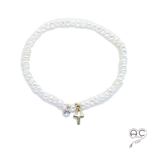 Bracelet perles d'eau douce, croix en plaqué or et petit brillant en cristal, élastique, gipsy, bohème, création 