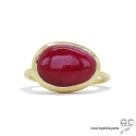 Bague DITA avec rubis véritable en cabochon, pierre précieuse sur un anneau fin en plaqué or, femme