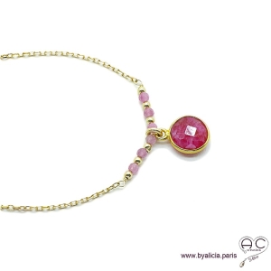 Colliers sillimanite rouge entouré des petits rubis sur une chaîne en plaqué or, ras de cou, création by Alicia