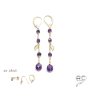 Boucles d\'oreilles pierre naturelle améthyste violet sur une chaîne en plaqué or, longues, pendantes, création by Alicia