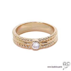Bague solitaire, zirconium brillant sur anneau en plaqué or avec bordures torsadées, femme, intemporelle