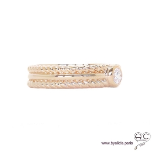 Bague solitaire, zirconium brillant sur anneau en plaqué or avec bordures torsadées, femme, intemporelle