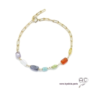 Bracelet avec pierres fines multi-couleur sur une chaîne en plaqué or, création by Alicia