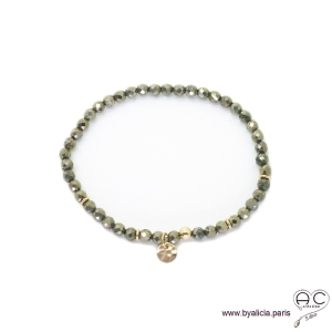 Bracelet pyrite, pierre naturelle, pampille médaille en plaqué or martelé, bohème, création by Alicia