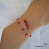Bracelet avec corail véritable rouge, bâtonnets parsemée sur une chaîne fine, fait main, création by Alicia