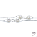 Sautoir perles d\'eau douce blanches et pastilles argent sur une chaîne en argent 925 rhodié, création by Alicia