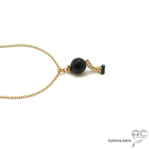 Collier, pendentif avec agate noire et pampille en chaînes plaqué or et spinelle noir, fait main, création by Alicia