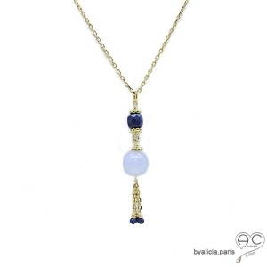 Collier, pendentif long avec calcédoine bleue et pampille en chaînes plaqué or, fait main, création by Alicia