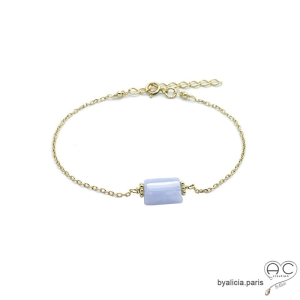 Bracelet avec calcédoine bleue sur une chaîne fine, plaqué or, pierre naturelle bleue, fait main, création by Alicia