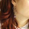 Boucles d'oreilles pampilles améthyste, rubis, péridot sur anneaux diamantées plaqué or, fait main, création by Alicia