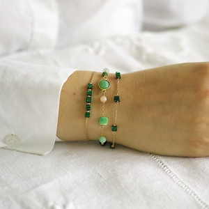 Bracelet chrysoprase, agate verte, calcédoine agua, chaîne plaqué or, fait main, création by Alicia