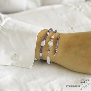 Bracelet, pierre de lune saphir d'eau, chaîne argent massif, fin, fait main, création by Alicia