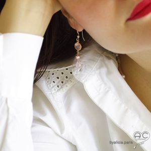 Boucles d'oreilles quartz rose et perle de culture rose, plaqué or, fait main, création by Alicia