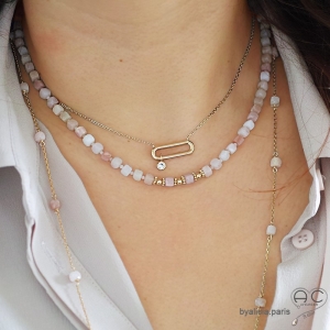 Collier, sautoir avec opale rose en cube facetté parsemée sur une chaîne fine en plaqué or ou en argent, création by Alicia