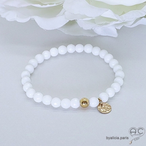 Bracelet agate blanche avec pampille médaille en plaqué or, pierres naturelle, fait main, création by Alicia 