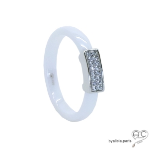 Bague anneau céramique blanche, argent massif rhodié et zirconium brillant