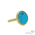Bague avec turquoise ronde sur anneau fin en plaqué or, pierre naturelle