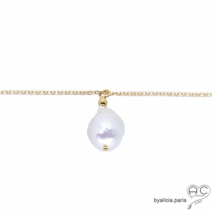 Collier pendentif perle baroque sur une chaîne en plaqué or ras de cou, fait main, création by Alicia