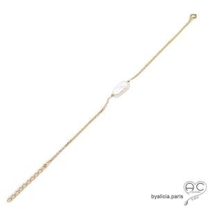 Bracelet fin avec perle baroque longue sur une chaîne en plaqué or, fait main, création by Alicia