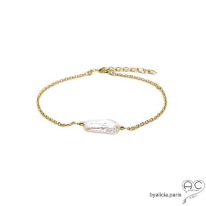 Bracelet fin avec perle baroque longue sur une chaîne en plaqué or, fait main, création by Alicia