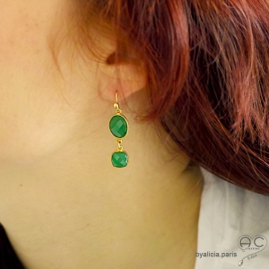 Boucles d'oreilles longues agate verte, plaqué or, fait main, création by Alicia