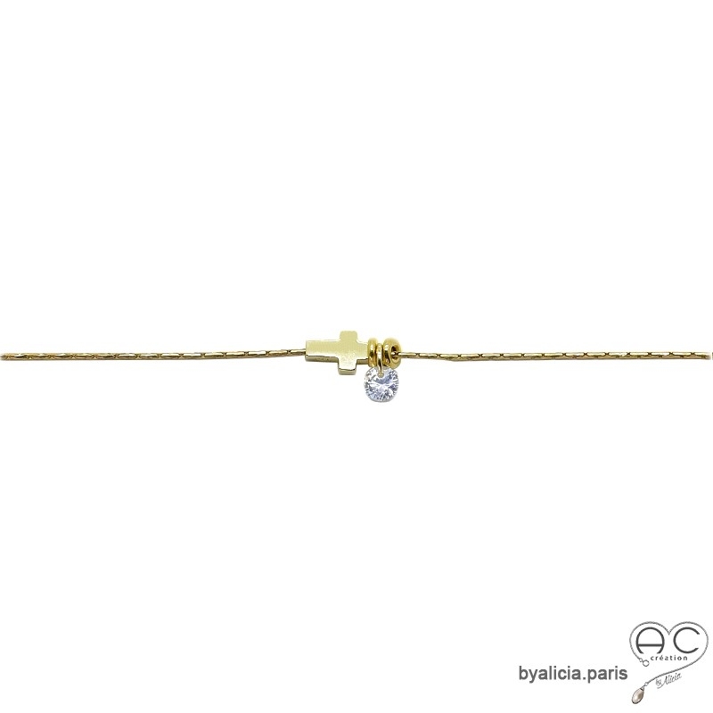 Collier croix et petit brillant, chaîne en plaqué or, création by Alicia
