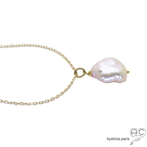 Collier pendentif perle baroque rose, plaqué or, fait main, création by Alicia