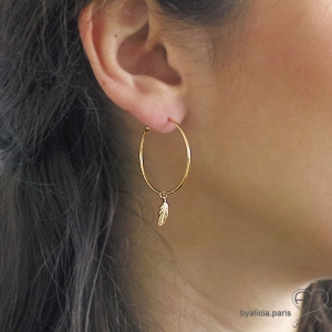 Boucles d'oreilles créoles avec motif pendant plume, en plaqué or, femme, tendance