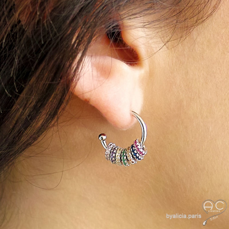 Boucles d'oreilles petites créoles ouvertes avec ses rondelles multicouleurs serties de zirconium en argent 925 rhodié, tendance