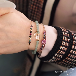 Bracelet jonc fin flexible semi rigide plaqué or avec rubis, pierre précieuse naturelle, fait main, création by Alicia