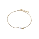 Bracelet perle de culture d\'eau douce avec une pampille boule sur une chaîne en plaqué or, fin, fait main, création by Alicia