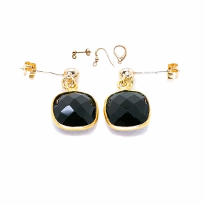 Boucles d'oreilles avec onyx noir, pierre semi-précieuse et plaqué or, pendantes, création by Alicia
