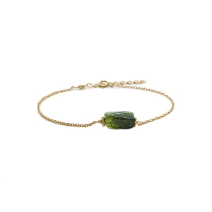 Bracelet avec grenat vert sur une chaîne fine plaqué or, pierre naturelle verte, fait main, création by Alicia