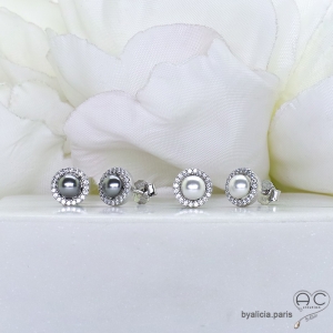 Puces d'oreilles perles blanches d'eau douce et brillants, argent massif, petites boucles d'oreilles clous