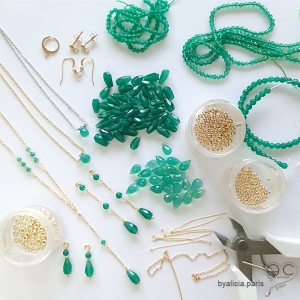bijoux femme onyx verte artisanaux, bijoux sur mesur, collier agate verte, plaqué or ou argent, atelier de bijoux fait main