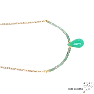 ras de cou émeraude et chrysoprase sur une chaîne en plaqé or, collier pierre verte