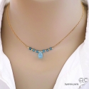 Collier calcédoine bleue goutte entourée d\'apatites sur une chaîne en plaqé or, ras de cou, création by Alicia