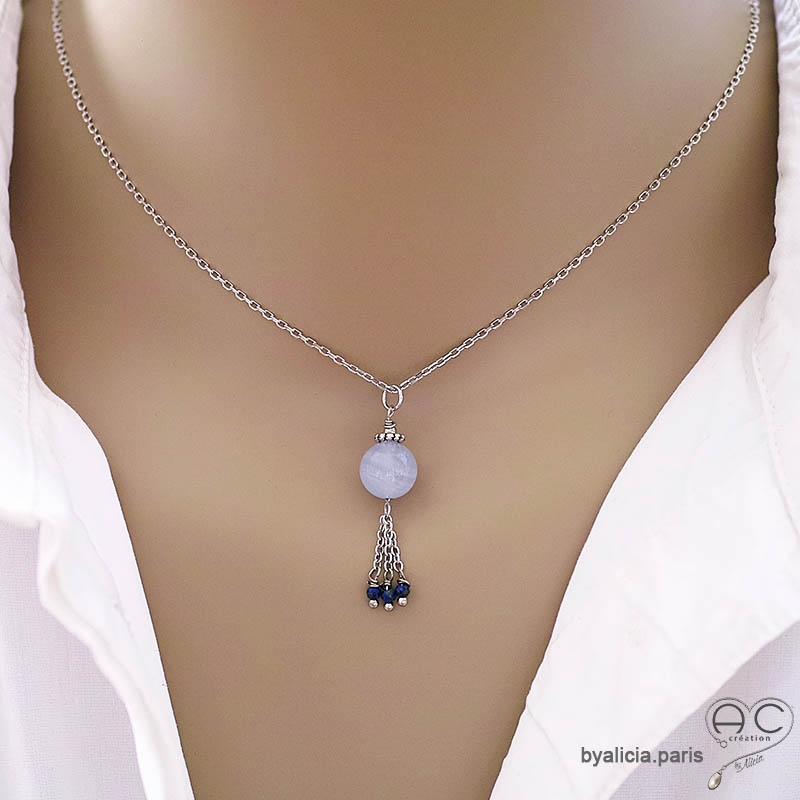 Collier avec pendentif en calcédoine bleue et pampilles en chaînes argent massif fait main création by Alicia