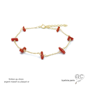 bracelet rouge femme en corail véritable sur une chaîne fine argent ou plaqué or fait main sur mesure en France