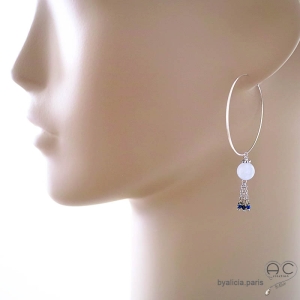 boucles d'oreilles bleues femme créoles argent avec calcédoine bleue et pampille en chaînes, fait main, création by Alicia