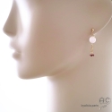 Boucles d\'oreilles avec quartz rose et pampille en chaînes plaqué or, fait main, création by Alicia