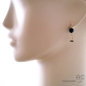 Boucles d\'oreilles avec agate noire et pampille en chaînes plaqué or et spinelle noir, fait main, création by Alicia