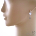 Boucles d\'oreilles avec calcédoine bleue et pampille en chaînes argent massif, fait main, création by Alicia