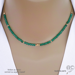 Collier vert femme pierre semi-précieuse onyx vert sur une chaîne fine, fait main sur mesure