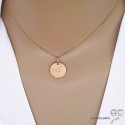Pendentif médaille ronde avec étoile gravée sertie de zirconium brillant en plaqué or, tendance, bohème
