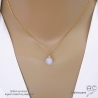 ras de cou bleu femme avec pendentif  en calcédoine bleue, chaîne fine plaqué or ou argent fait sur mesure à la main en France
