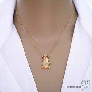 Pendentif grand scarabée en plaqué or, collier femme