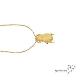 pendentif plaqué or grand scarabée